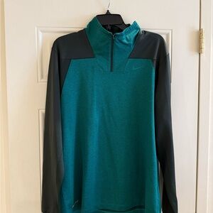 Nike Men's Green Teal and Charcoal Lightweight Jacket